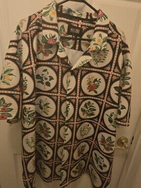 Malibu Men’s Short-Sleeve Floral Medallion Shirt - Navy, Cream & Green